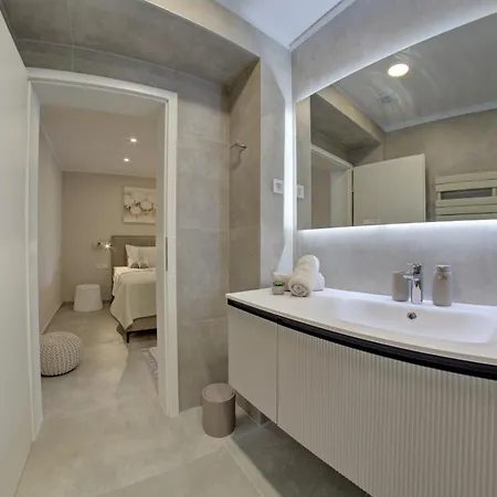 Appartement Delux Aron With Free Parking