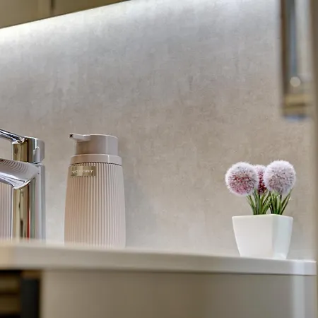 Delux Aron With Free Parking Appartement *
