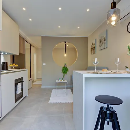 Apartment Delux Aron With Free Parking Pula