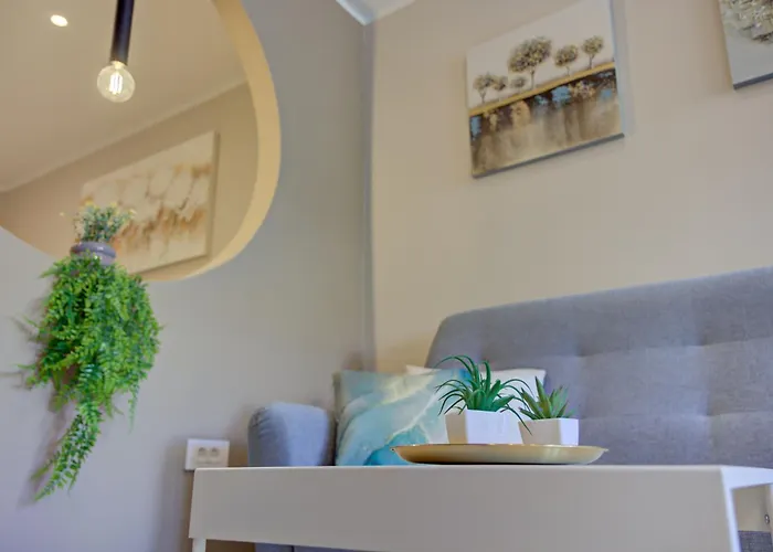 Delux Aron With Free Parking Apartman *